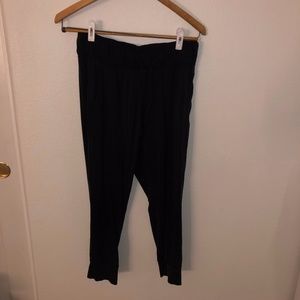 Lululemon Cropped Joggers